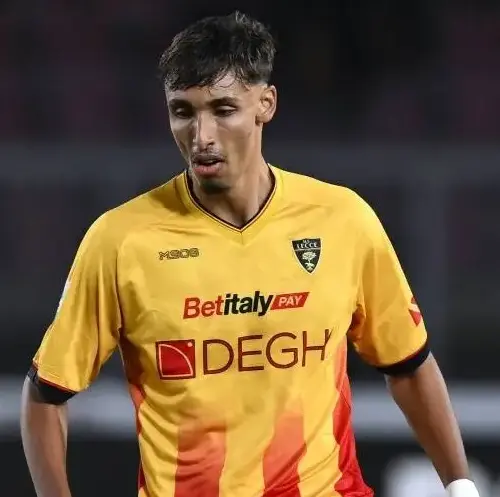 Milan Track Portuguese Giant Defender Move