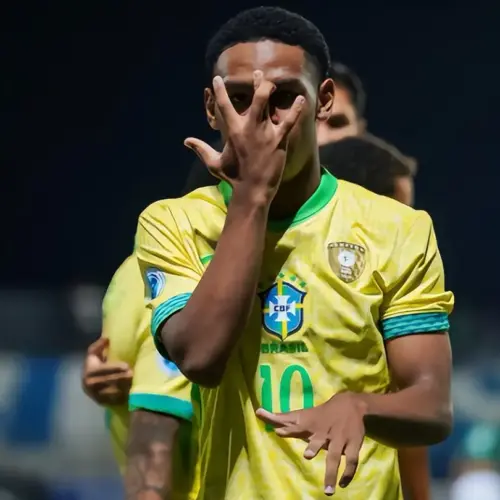 Brazil Wonderkid Targeted by Man City Push